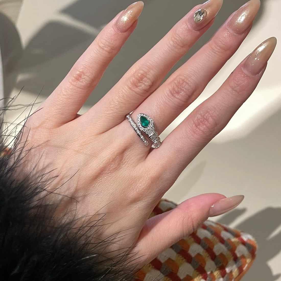 14k Gold 0.2 Ct Natural Emerald & Diamond Ring - 4