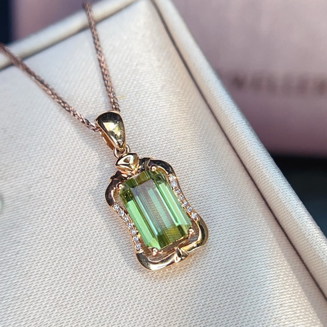 14k Gold 2.74 Ctw Natural Tourmaline & Diamond Pendant( Without Chain ): Ref:231176267gold // content:14k // goldmain // gemstone:tourmalineshape:octagonalcarat // weight:2. 7ct // color:greentreatment:naturaladjacent // gemstone // 2 // : // diamondnumber // of //