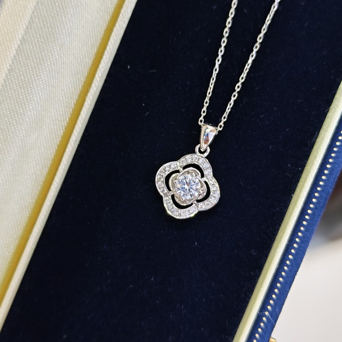 Gia Certified 14k Gold 0.3 Ct Natural D Si2 Round Diamond Pendant( Without Chain ) - 3