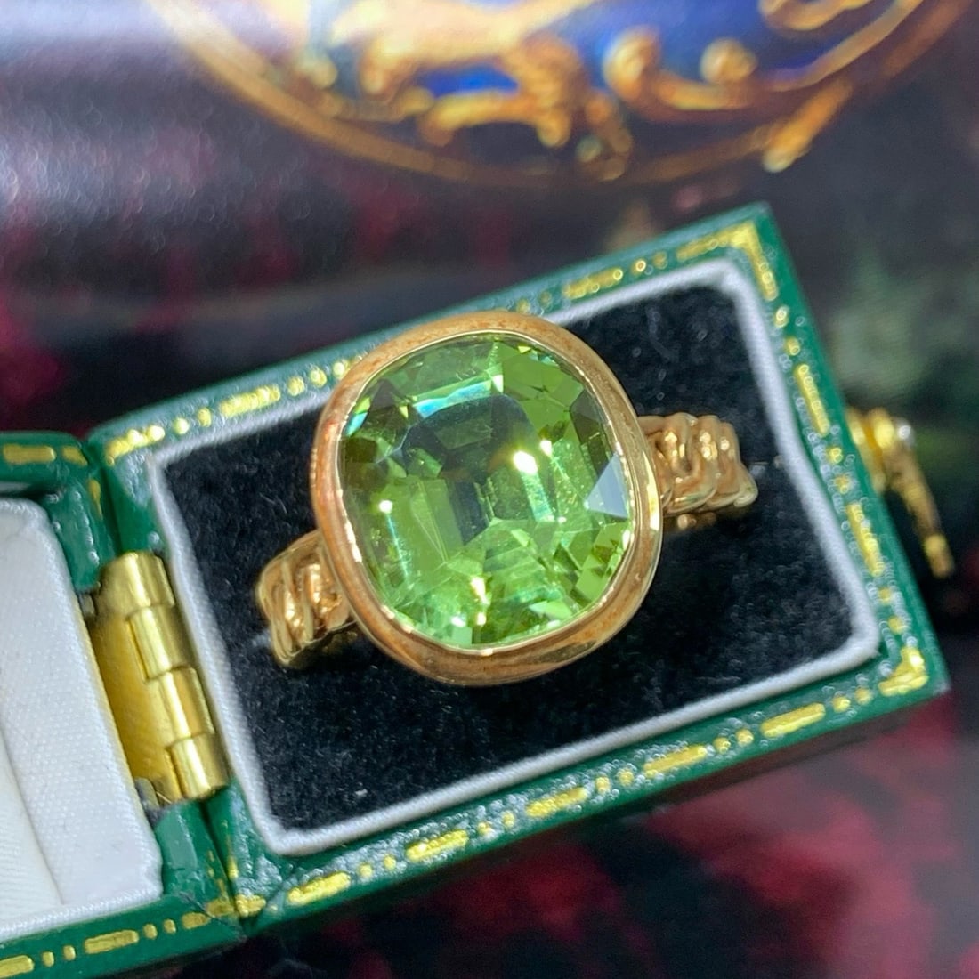 14k Gold 4.5 Ct Natural Tourmaline Ring: Ref:231176279gold // content:14k // goldring // size:7. 25usmain // gemstone:tourmalineshape:cushioncarat // weight:4. 5ct // color:greentreatment:natural Condition: New Low Estimate: 5500.00 High