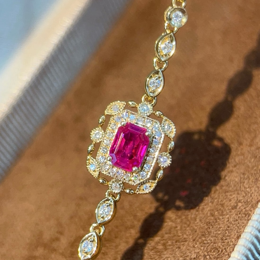14k Gold 0.71 Ctw Natural Ruby & Diamond Bracelet - 3