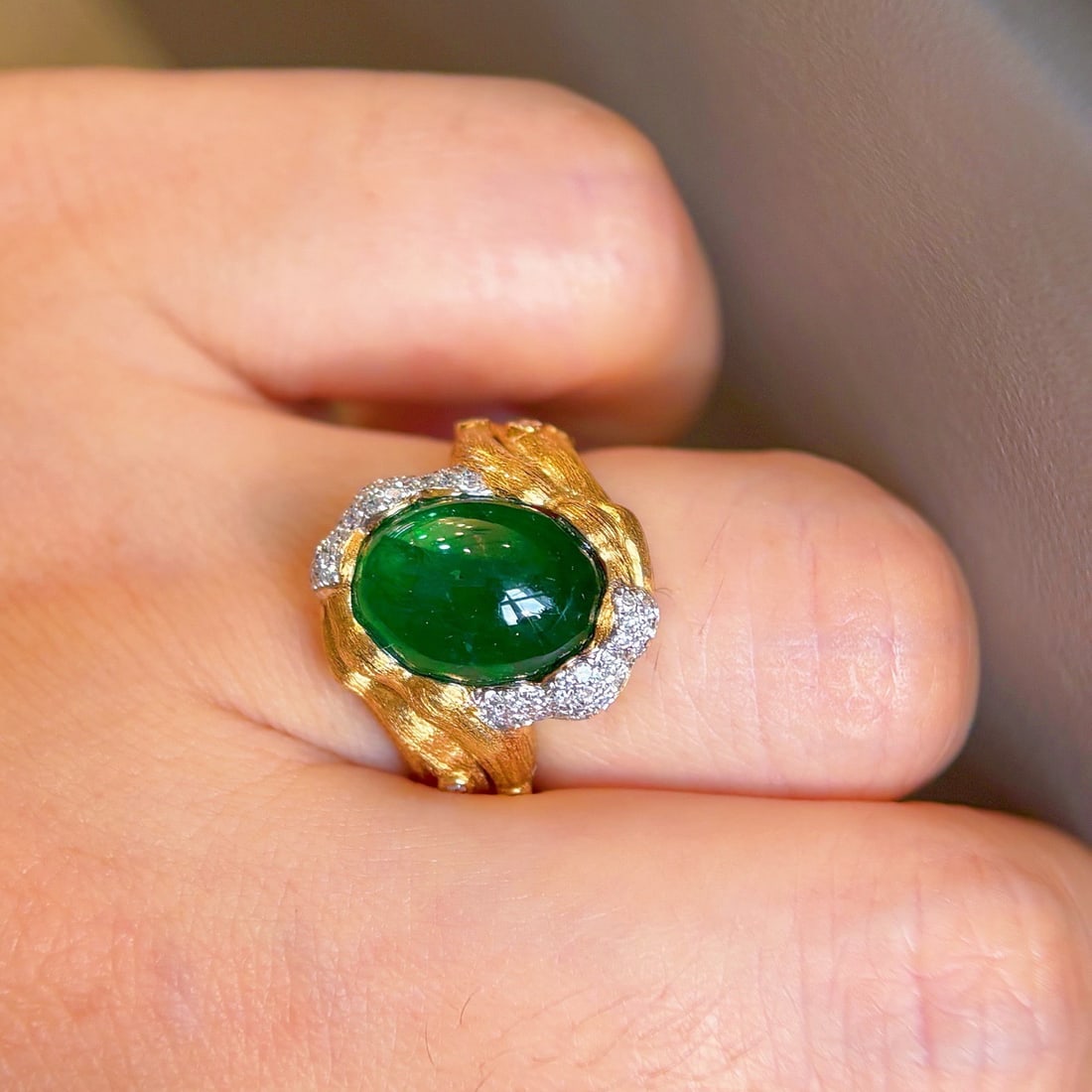 14k Gold 4.85 Ctw Vivid Green Natural Emerald & Diamond Ring - 6
