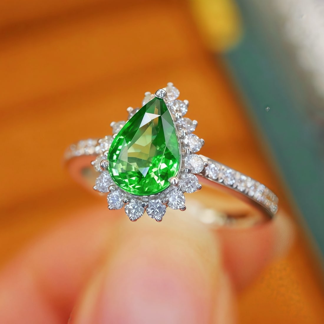 14k Gold 1.35 Ctw Natural Tsavorite & Diamond Ring - 2