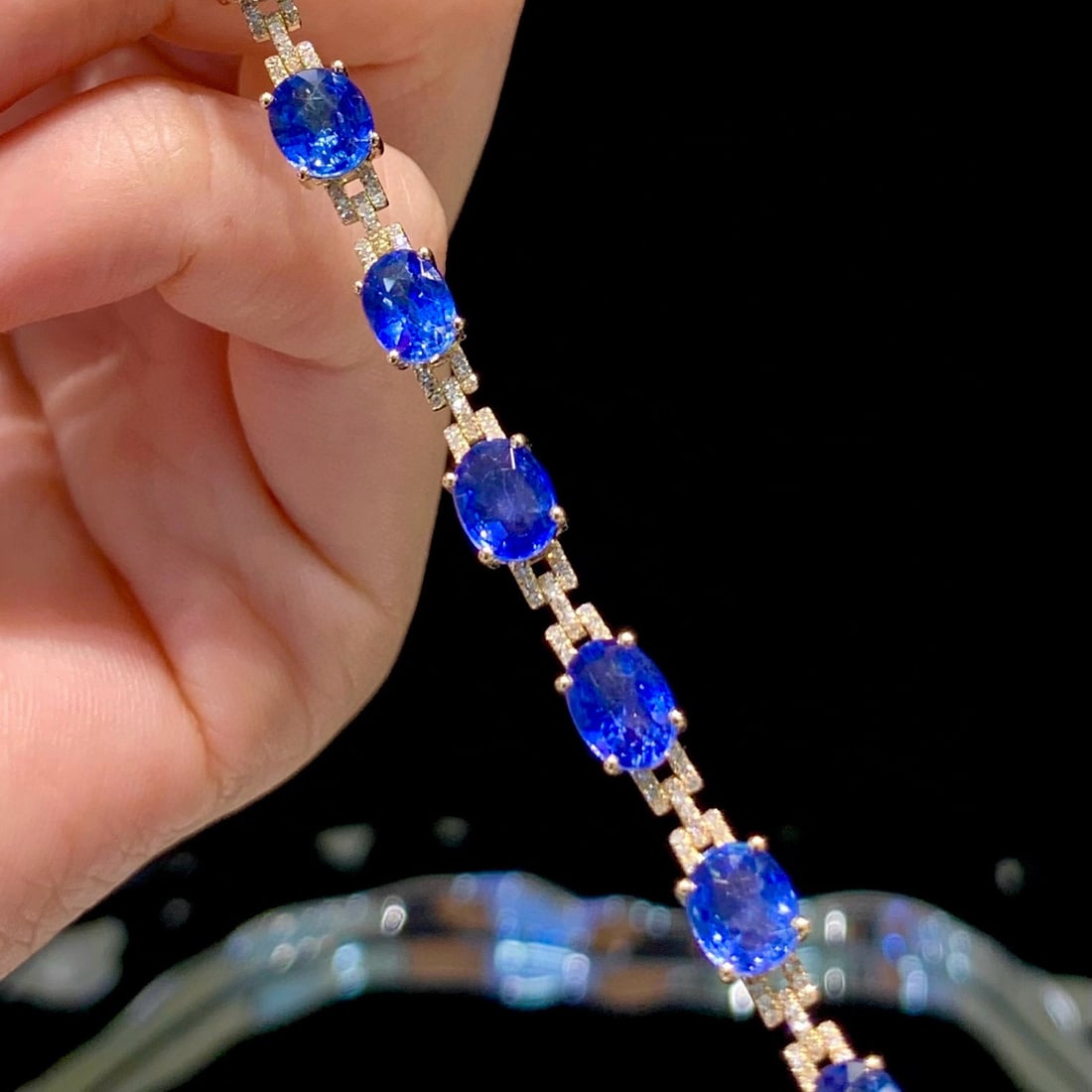 14k Gold 13.01 Ct Natural Sapphire & Diamond Bracelet - 2