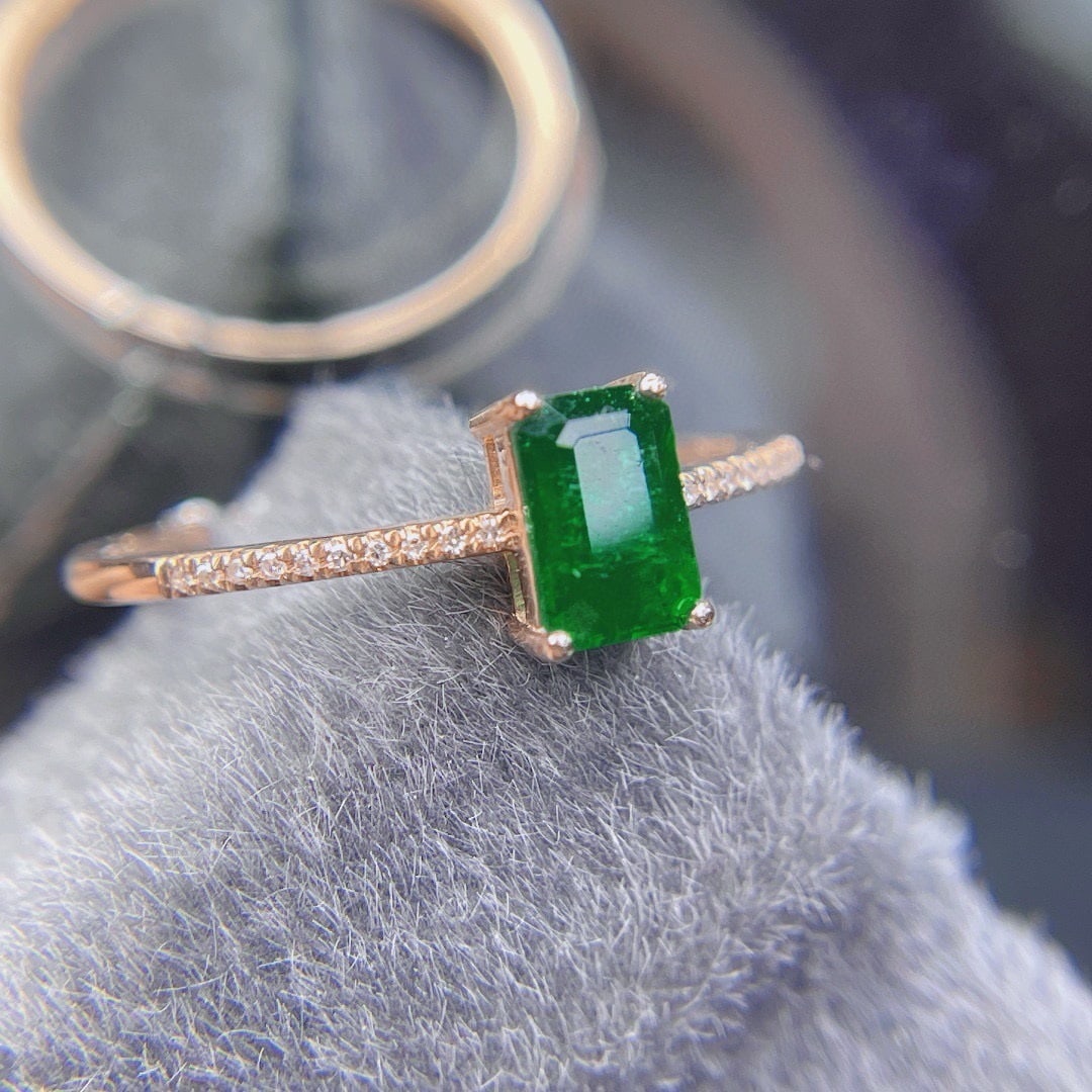 14k Gold 0.9 Ct Natural Emerald & Diamond Ring - 2