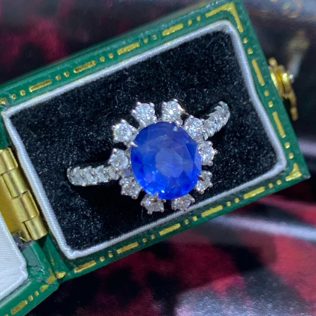 14k Gold 2.42 Ctw Natural Sapphire & Diamond Ring - 3