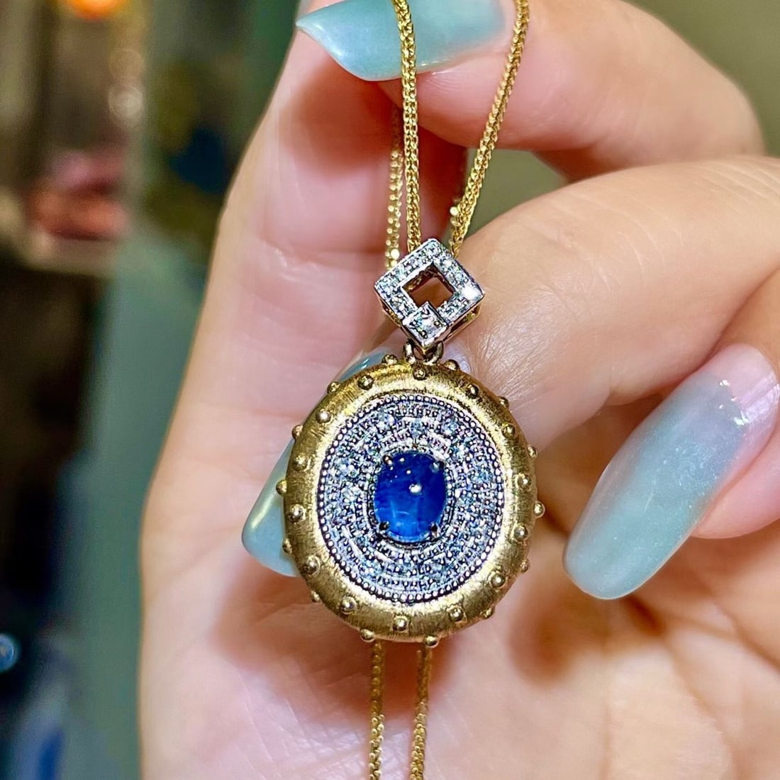 14k Gold 1.35 Ctw Natural Star Sapphire & Diamond Pendant( Without Chain ): Ref:231176316gold // content:14k // goldmain // gemstone:star // sapphireshape:ovalcarat // weight:1. 20ct // color:bluetreatment:naturaladjacent // gemstone // 2 // : // diamondshape:roundcarat // we