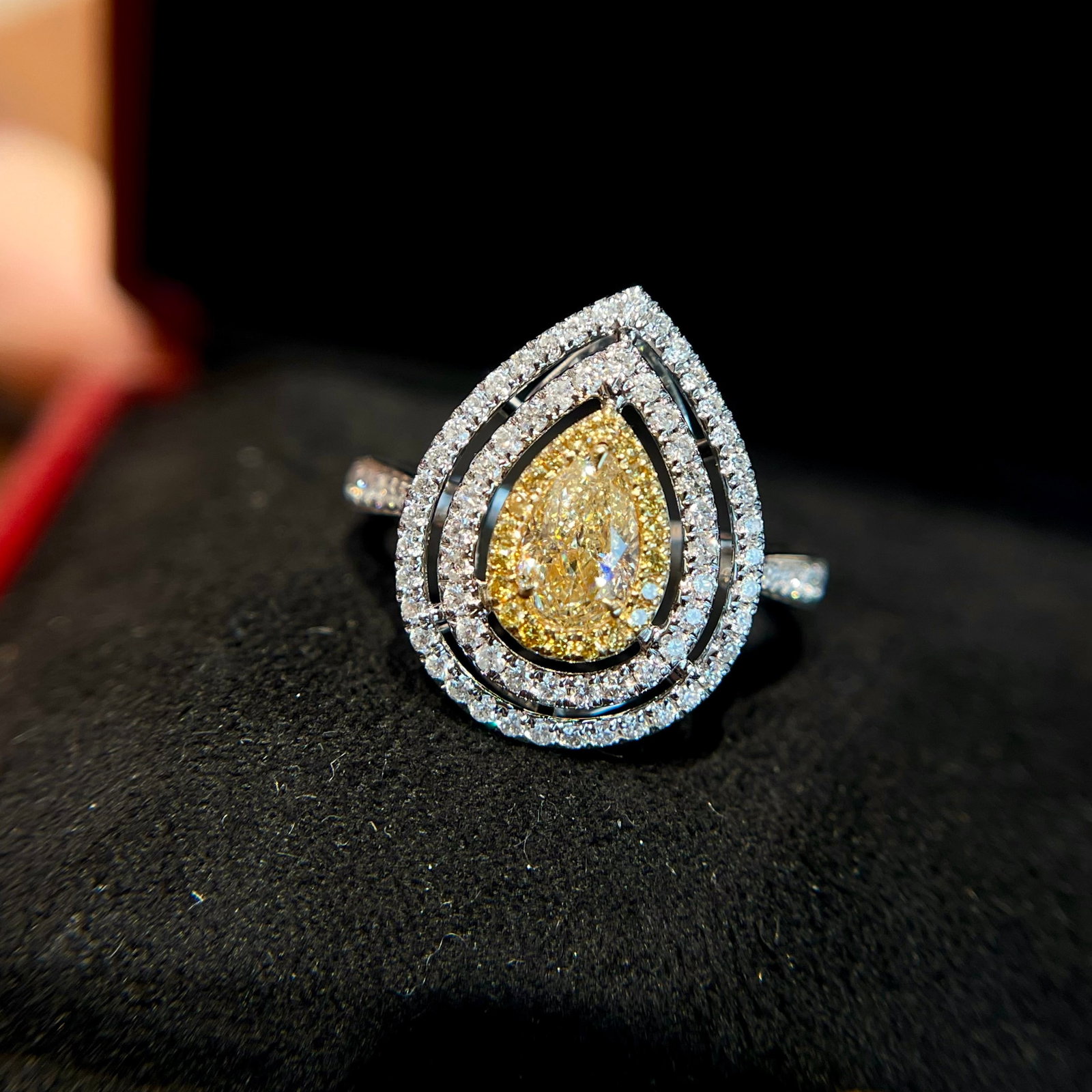 14k Gold 0.90 Ctw Natural Yellow Diamond & Diamond Ring: Ref:231176318gold // content:14k // goldring // size:7. 25usmain // gemstone:yellow // diamondshape:pearcarat // weight:0. 45ct // color:yellowtreatment:naturaladjacent // gemstone // 2 // : // diamon