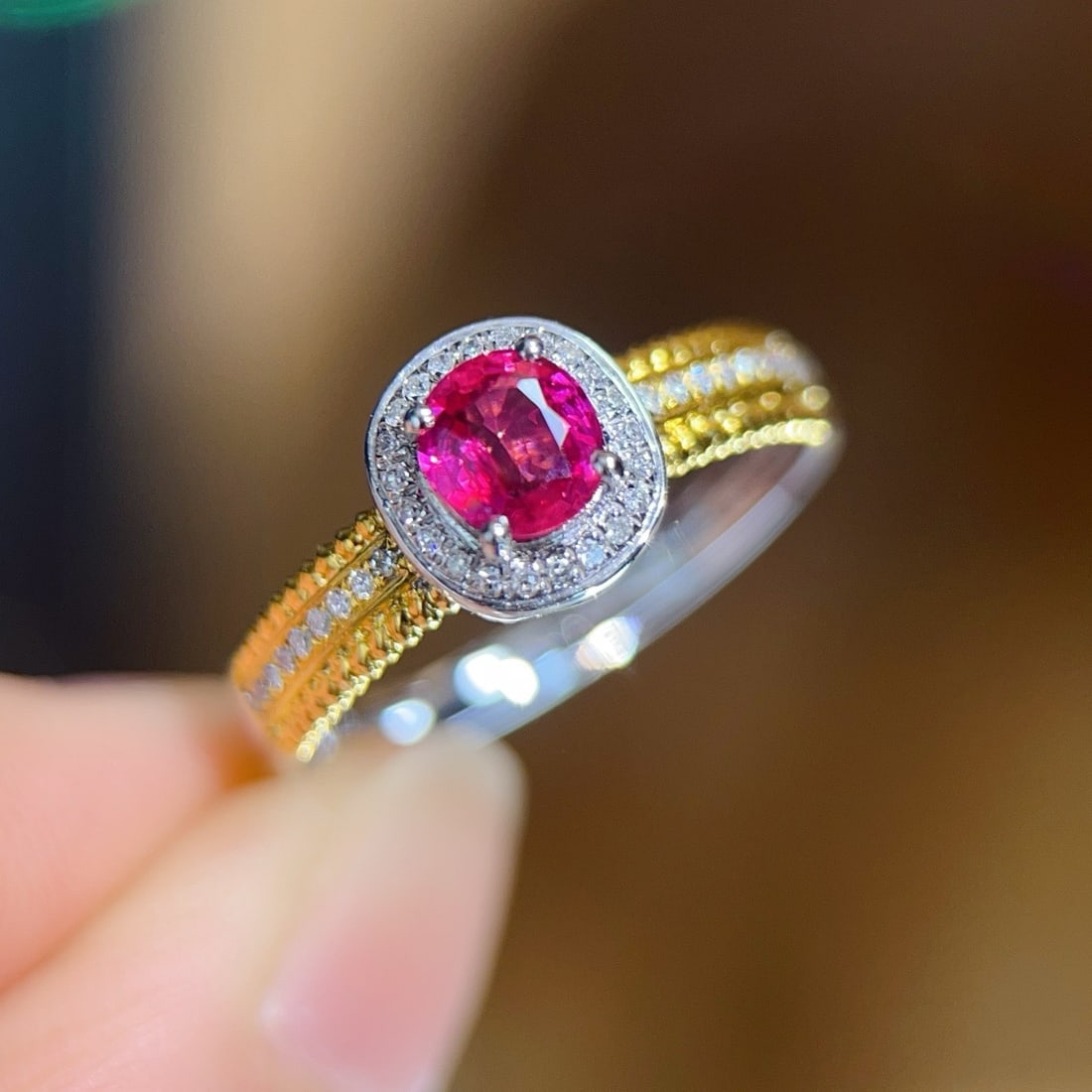 14k Gold 0.7 Ct Natural Ruby & Diamond Ring: Ref:231176332gold // content:14k // goldring // size:7. 25usmain // gemstone:rubyshape:ovalcarat // weight:0. 7ct // color:redtreatment:naturaladjacent // gemstone // 2 // : // diamondnumber // of //
