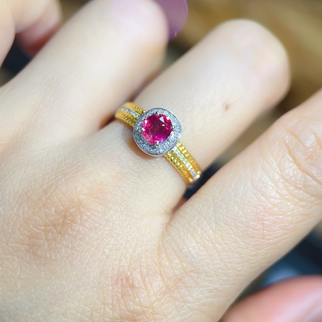 14k Gold 0.7 Ct Natural Ruby & Diamond Ring - 6