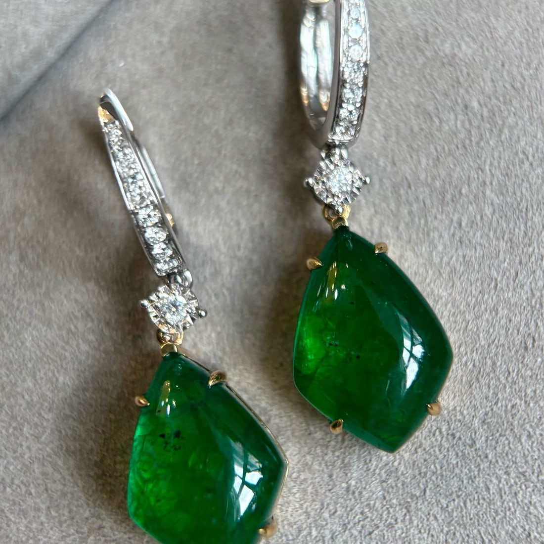 14k Gold 17.12 Ctw Natural Emerald & Diamond Earrings - 3