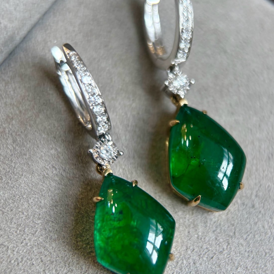 14k Gold 17.12 Ctw Natural Emerald & Diamond Earrings - 4