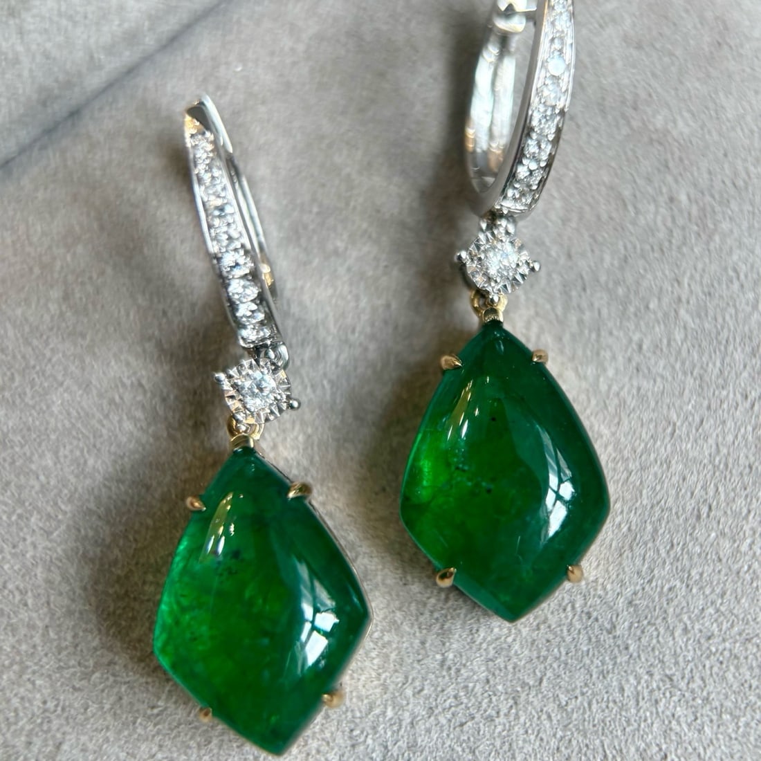 14k Gold 17.12 Ctw Natural Emerald & Diamond Earrings - 5