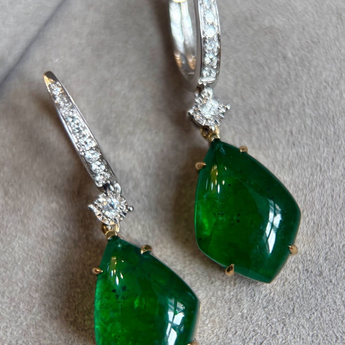14k Gold 17.12 Ctw Natural Emerald & Diamond Earrings - 6