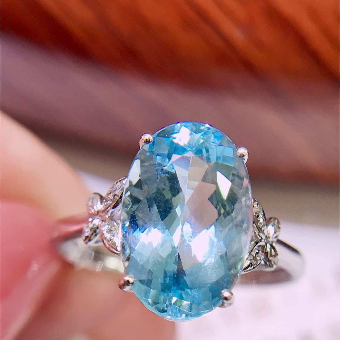 14k Gold 3.1 Ct Natural Aquamarine & Diamond Ring - 2