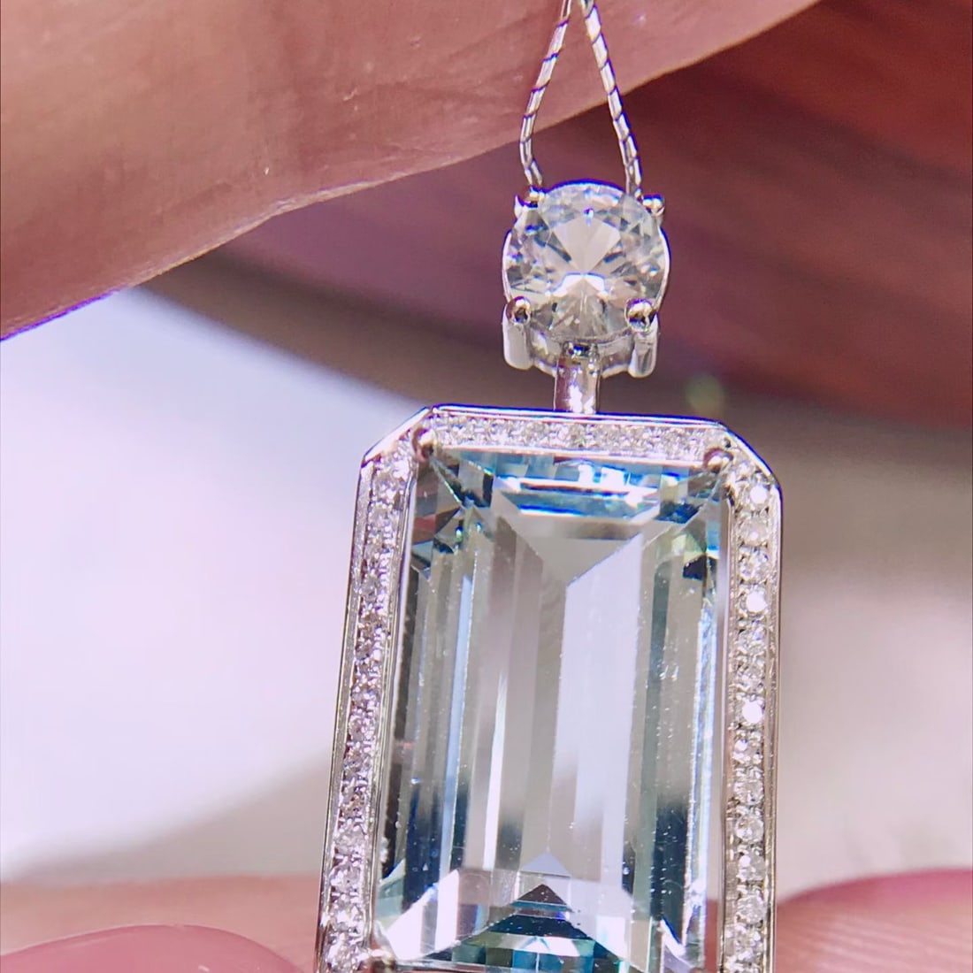 14k Gold 3.6 Ct Natural Aquamarine & Diamond & Sapphire Pendant( Without Chain ): Ref:231176339gold // content:14k // goldmain // gemstone:aquamarineshape:octagonalcarat // weight:3. 6ct // color:bluetreatment:naturaladjacent // gemstone // 2 // : // diamondnumber // of //