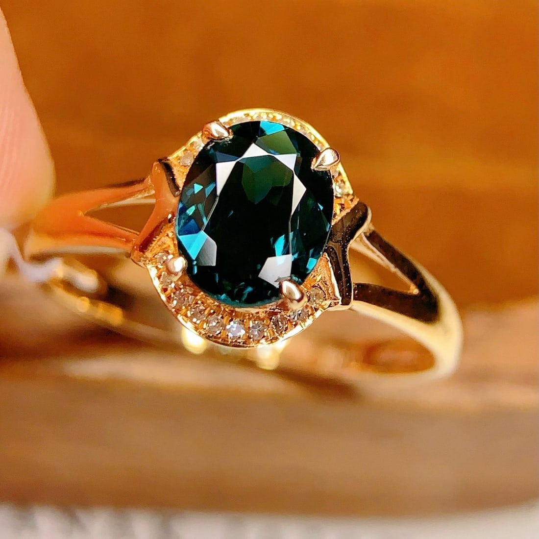 14k Gold 1.4 Ct Natural Tourmaline & Diamond Ring - 4