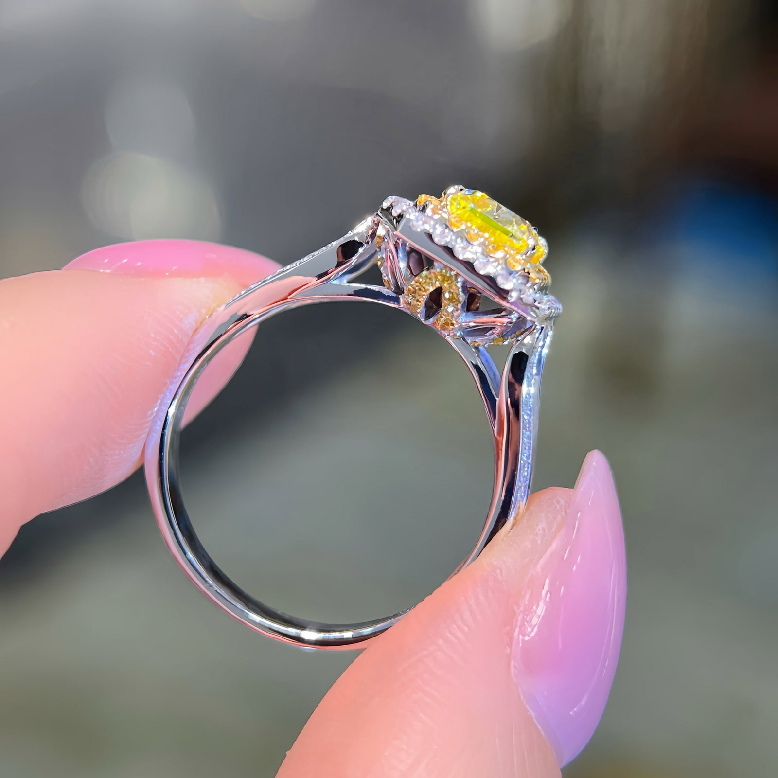 14k Gold 1.50 Ctw Natural Yellow Diamond & Diamond Ring - 3