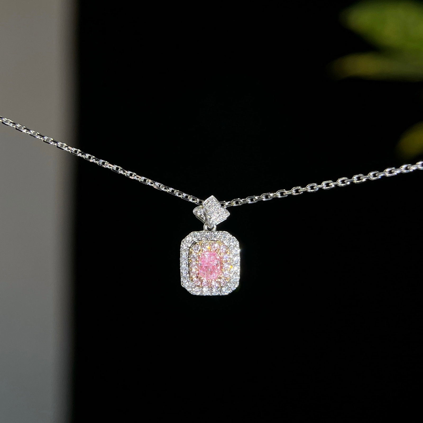 14k Gold 0.42 Ctw Natural Pink Diamond & Diamond Necklace: Ref:231176366gold // content:14k // goldmain // gemstone:pink // diamondshape:cushioncarat // weight:0. 2ct // color:pinktreatment:naturaladjacent // gemstone // 2 // : // diamondshape:roundcarat // w