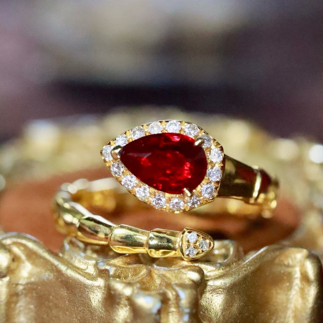 14k Gold 1.04 Ctw Natural Ruby & Diamond Ring - 4