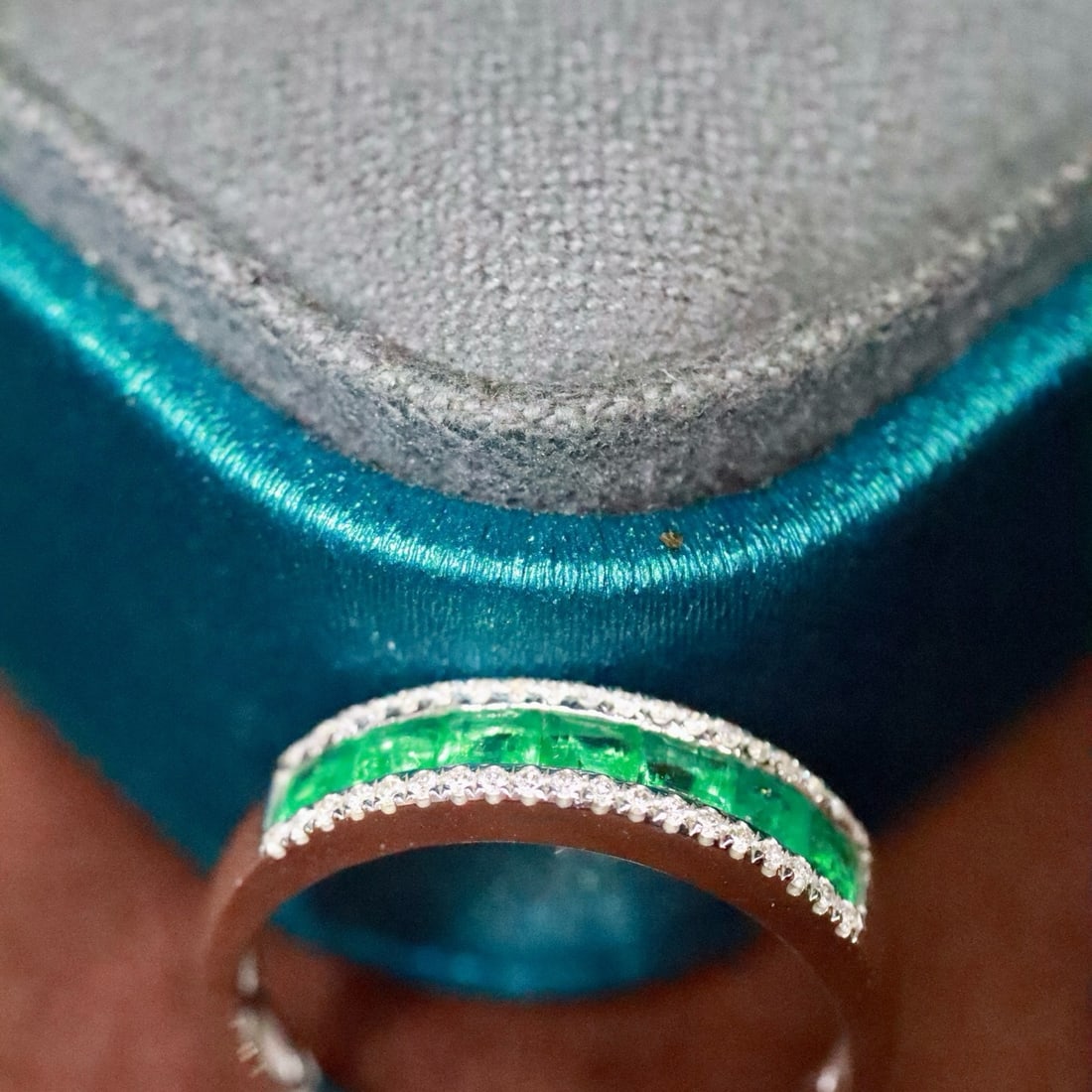 14k Gold 0.71 Ctw Natural Emerald & Diamond Ring - 2