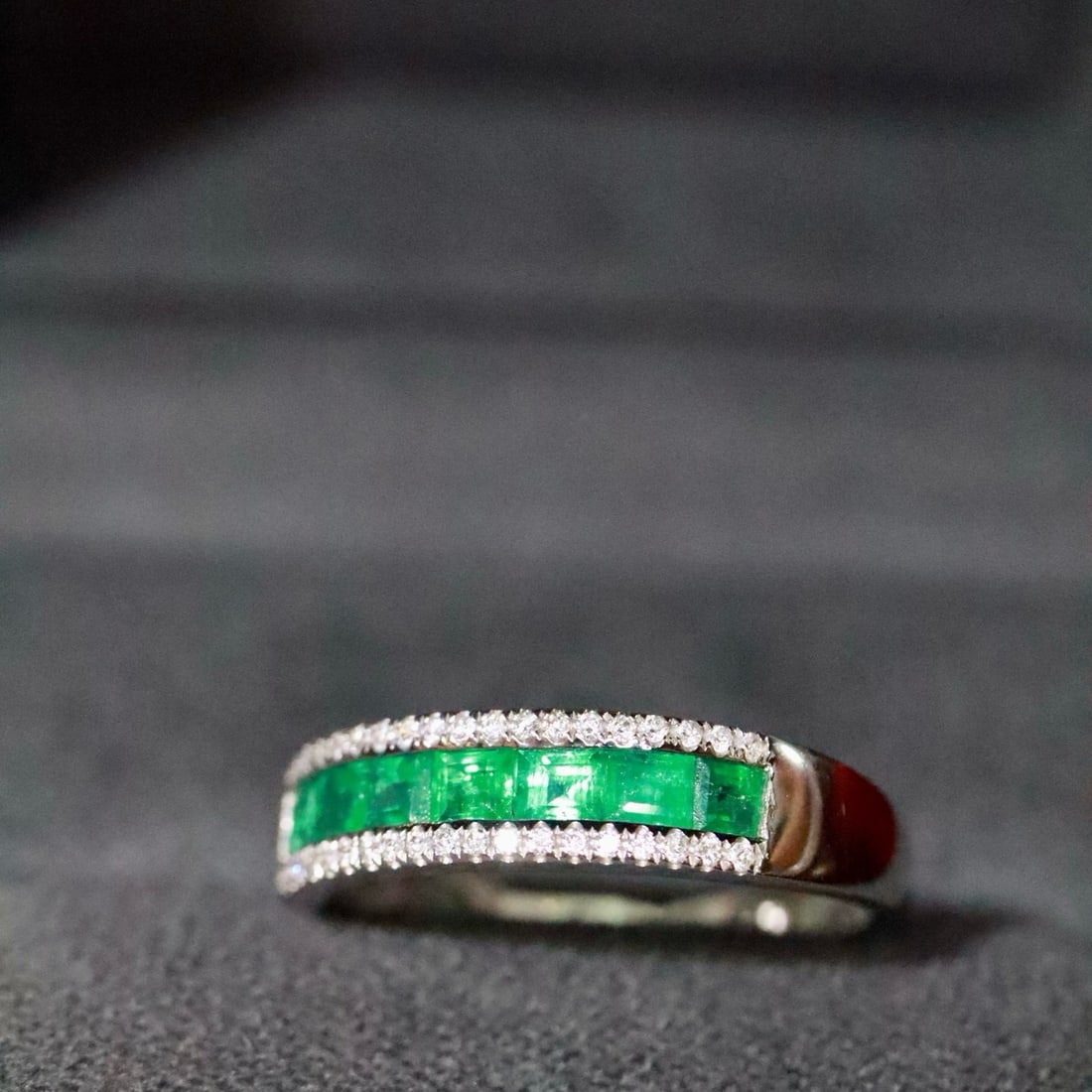 14k Gold 0.71 Ctw Natural Emerald & Diamond Ring - 4