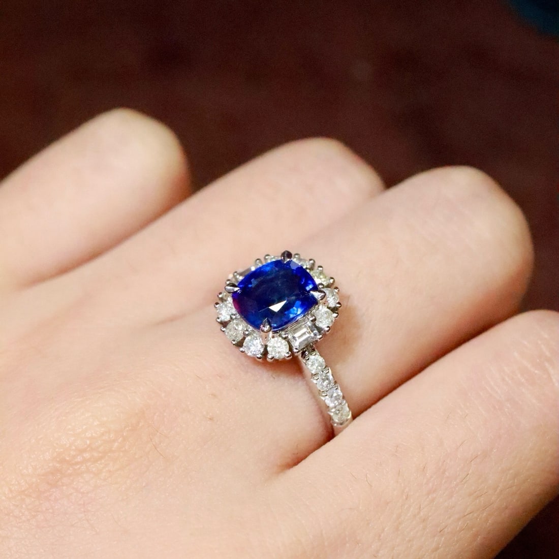 14k Gold 2.56 Ctw Natural Sapphire & Diamond Ring - 6