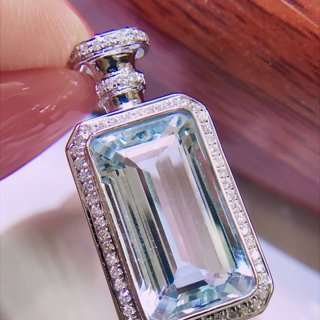 14k Gold 4 Ct Natural Aquamarine & Diamond Pendant( Without Chain ): Ref:231176380gold // content:14k // goldmain // gemstone:aquamarineshape:octagonalcarat // weight:4ct // color:bluetreatment:naturaladjacent // gemstone // 2 // : // diamondnumber // of // stones:66sh