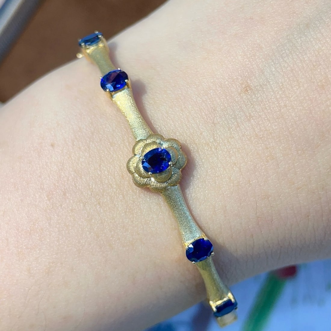 14k Gold 2.35 Ct Natural Sapphire Bangle - 6