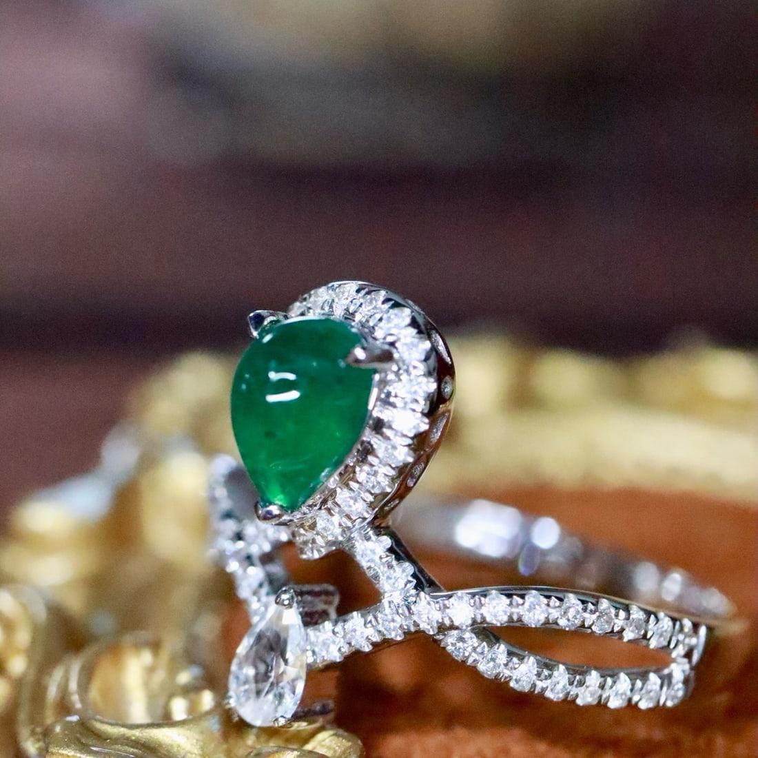 14k Gold 0.81 Ctw Natural Emerald & Diamond Ring - 2