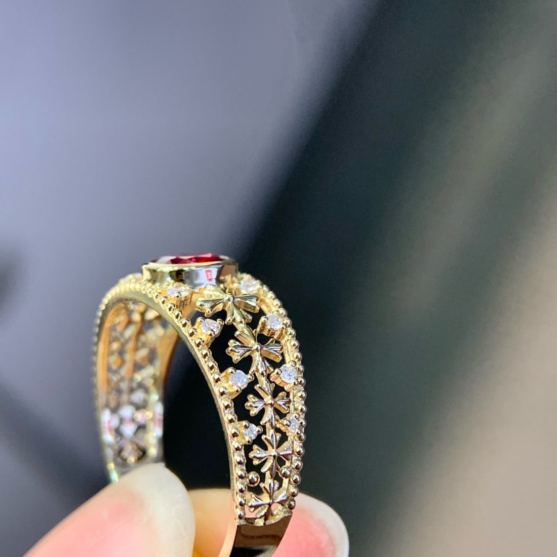 14k Gold 0.58 Ctw Natural Ruby & Diamond Ring - 4