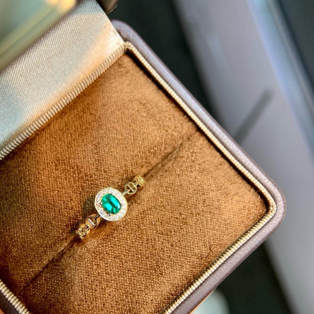 14k Gold 0.32 Ctw Natural Emerald & Diamond Ring - 2