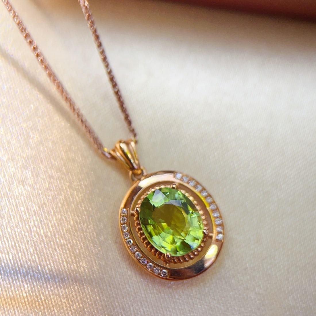 14k Gold 1.81 Ctw Natural Tourmaline & Diamond Pendant( Without Chain ): Ref:231176394gold // content:14k // goldmain // gemstone:tourmalineshape:ovalcarat // weight:1. 75ct // color:greentreatment:naturaladjacent // gemstone // 2 // : // diamondnumber // of //