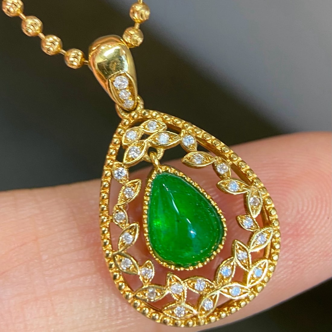 14k Gold 0.92 Ct Vivid Green Natural Emerald & Diamond Pendant( Without Chain ) - 2