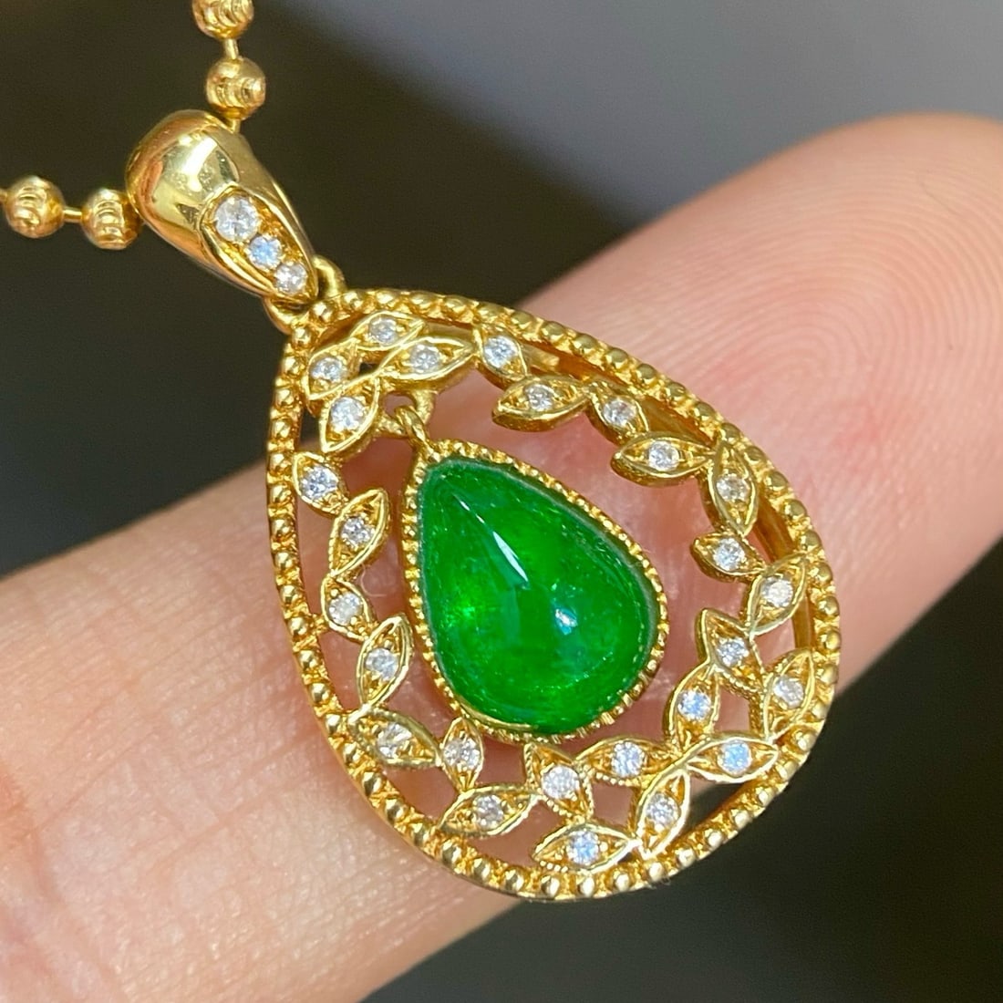 14k Gold 0.92 Ct Vivid Green Natural Emerald & Diamond Pendant( Without Chain ) - 3