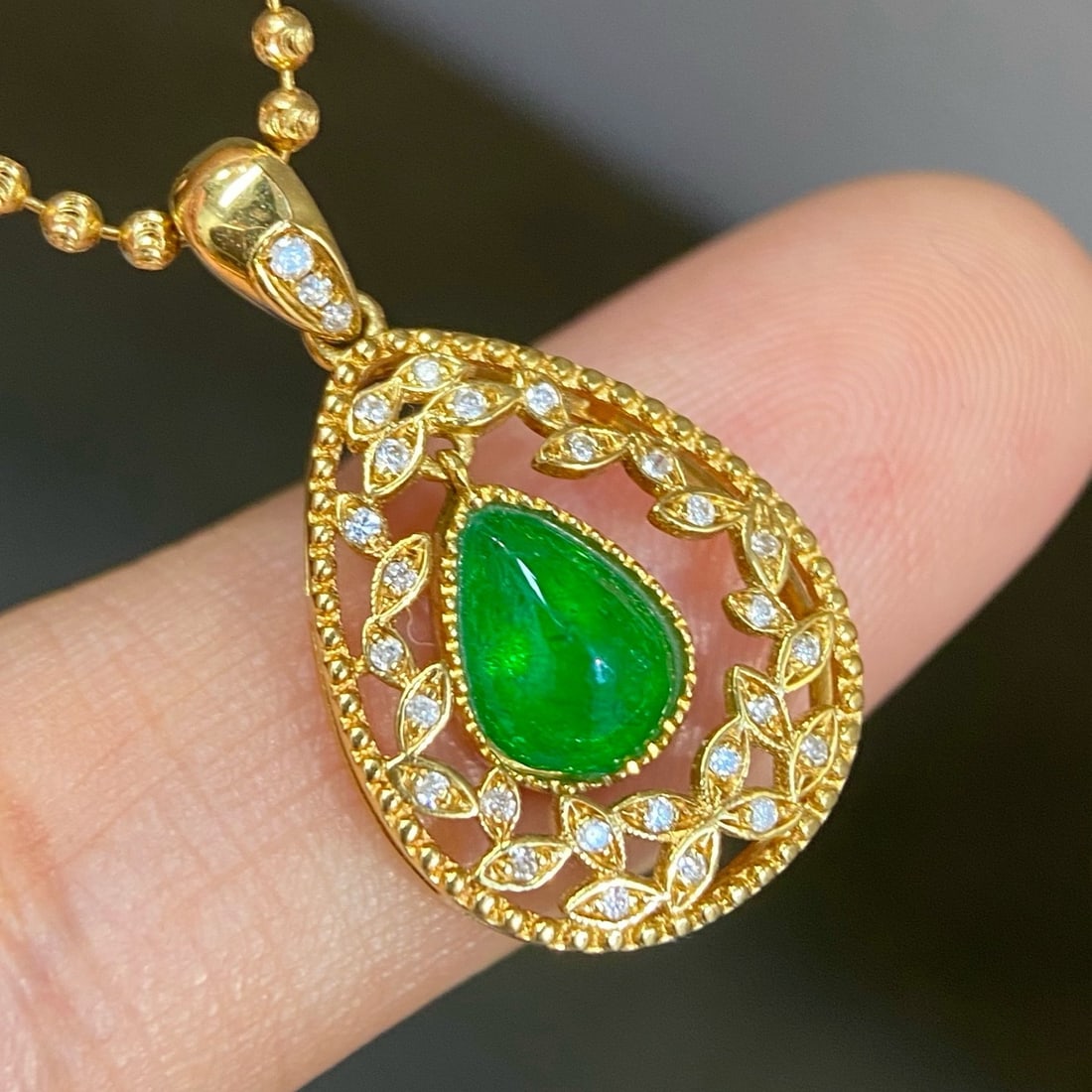 14k Gold 0.92 Ct Vivid Green Natural Emerald & Diamond Pendant( Without Chain ) - 4