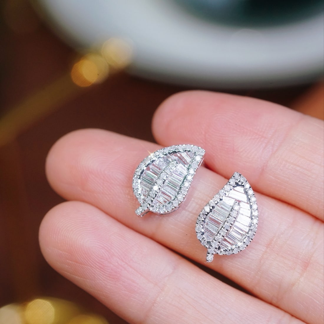14k Gold 0.90 Ct Natural H Diamond Earrings - 6