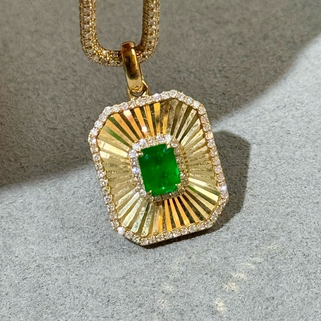 14k Gold 0.75 Ctw Vivid Green Natural Emerald & Diamond Pendant( Without Chain ) - 3