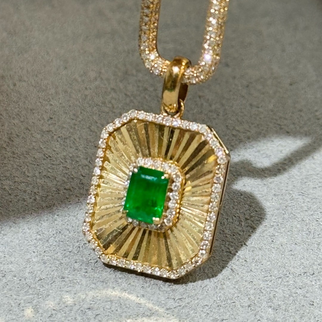 14k Gold 0.75 Ctw Vivid Green Natural Emerald & Diamond Pendant( Without Chain ) - 5