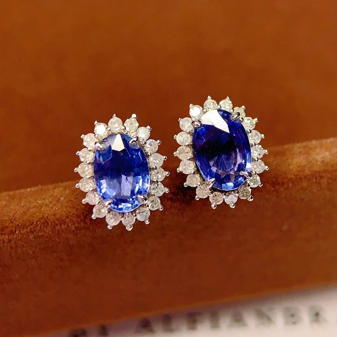 14k Gold 1.6 Ct Natural Sapphire & Diamond Earrings - 3