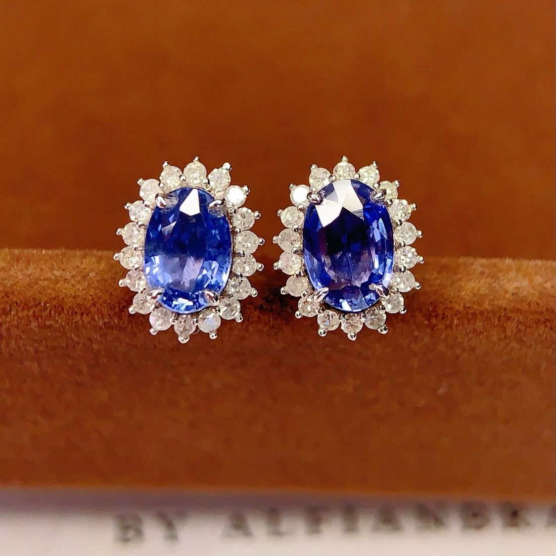 14k Gold 1.6 Ct Natural Sapphire & Diamond Earrings - 5