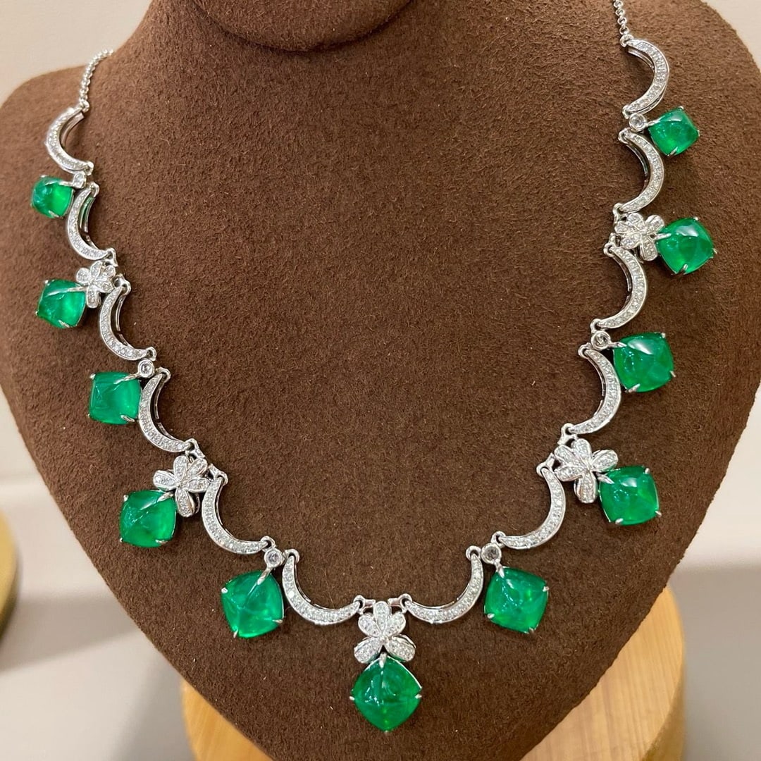 14k Gold 10.57 Ct Natural Emerald & Diamond & Sapphire Necklace - 3