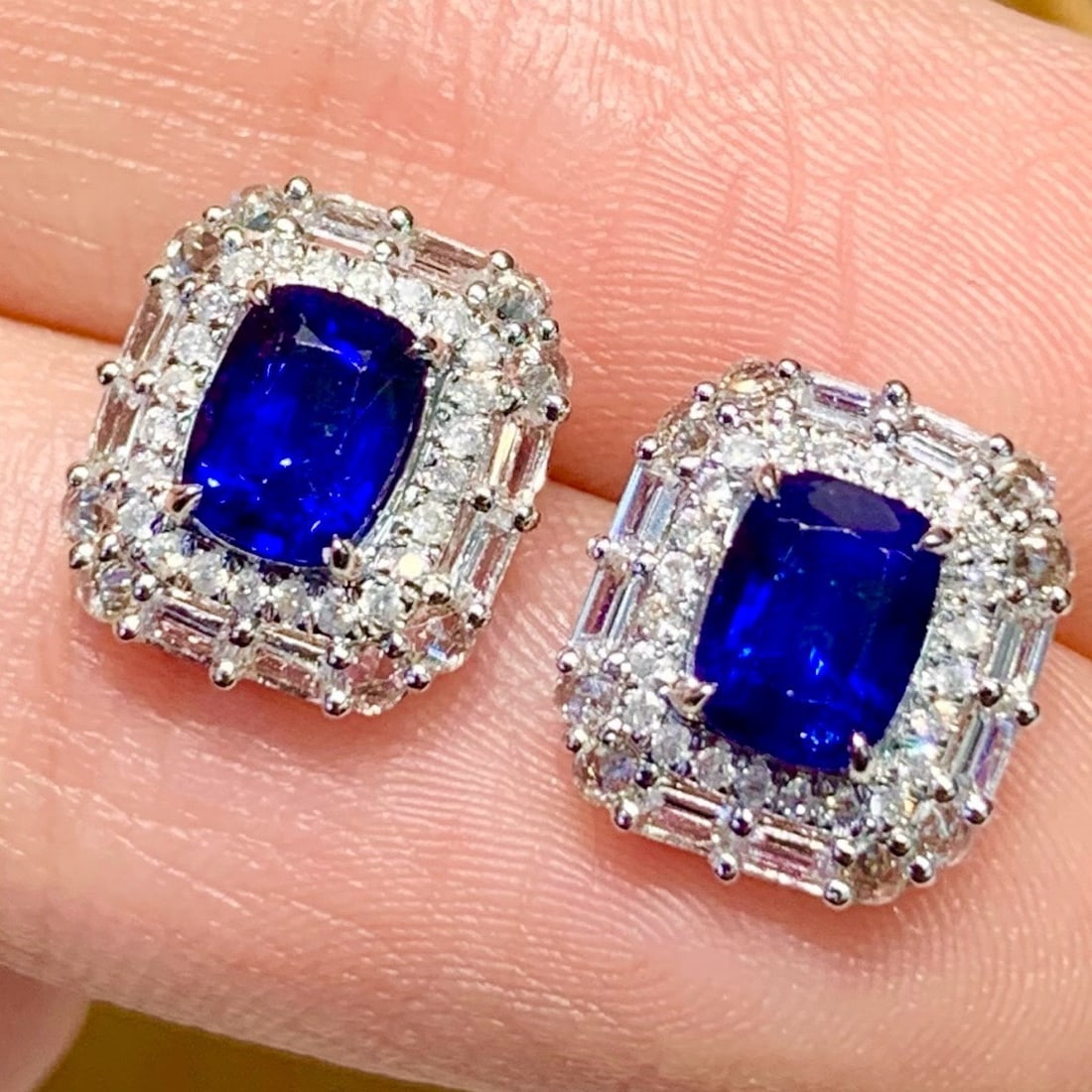14k Gold 1.3 Ct Natural Sapphire & Diamond & Sapphire Earrings - 3