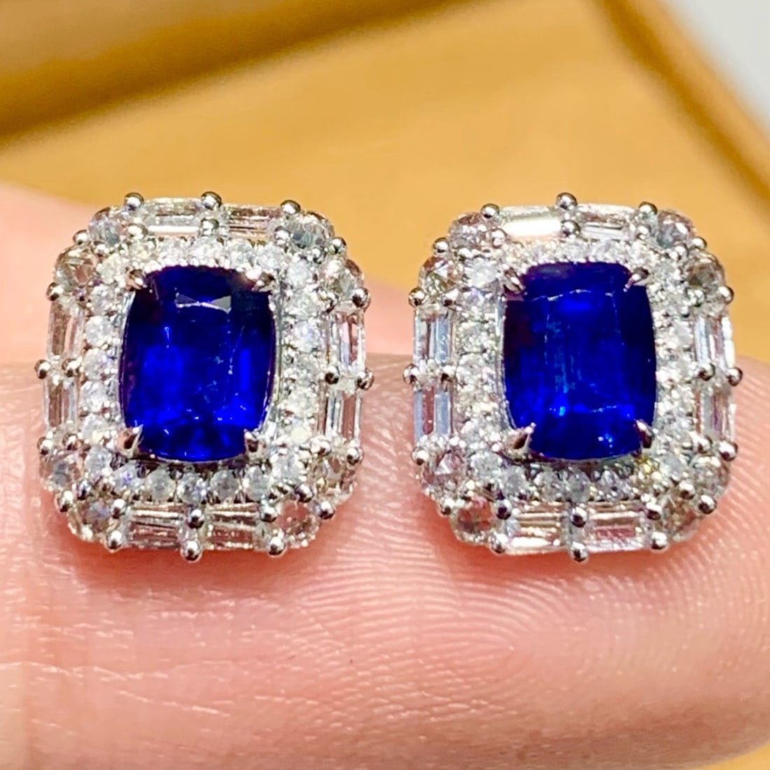 14k Gold 1.3 Ct Natural Sapphire & Diamond & Sapphire Earrings - 4