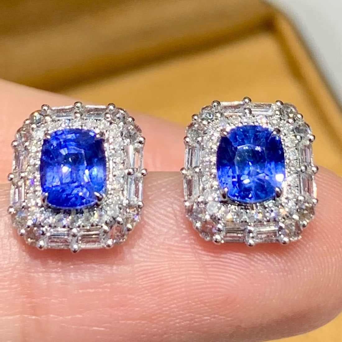 14k Gold 1.5 Ct Natural Sapphire & Diamond & Sapphire Earrings - 4