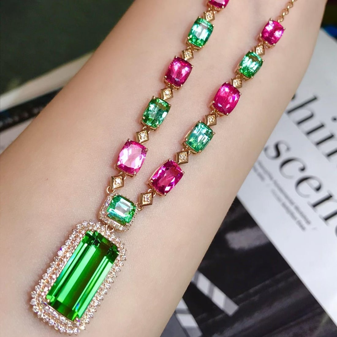14k Gold 22.00 Ct Natural Tourmaline & Diamond Necklace: Ref:231177019 // gold content:14k gold // main gemstone:tourmaline // number of stones:12 // shape:multiple // carat weight:22. 00ct // color:color // treatment:natural // // adjacent gemstone 2 :