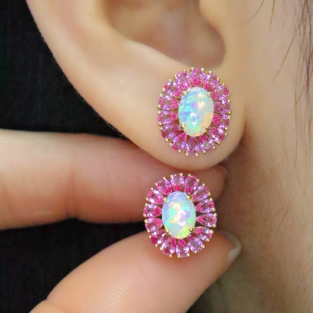 14k Gold 2.89 Ctw Natural Opal & Sapphire Earrings: Ref:231177043 // gold content:14k gold // main gemstone:opal // shape:oval // carat weight:0. 85ct // color:white // treatment:natural // // adjacent gemstone 2 : sapphire // number of stones:30 // sh