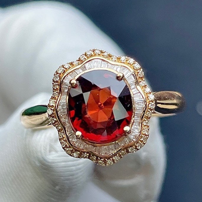 14k Gold 2.68 Ct Natural Spinel & Diamond Ring: Ref:231177116 // gold content:14k gold // ring size:7. 25us // // main gemstone:spinel // shape:oval // carat weight:2. 68ct // color:red // treatment:natural // // adjacent gemstone 2 : diamond //
