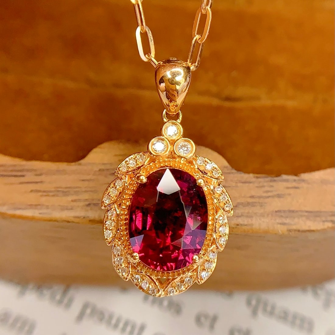 14k Gold 2.00 Ct Natural Tourmaline & Diamond Pendant( Without Chain ): Ref:231177215 // gold content:14k gold // main gemstone:tourmaline // shape:oval // carat weight:2. 00ct // color:red // treatment:natural // // adjacent gemstone 2 : diamond // number of stones:33