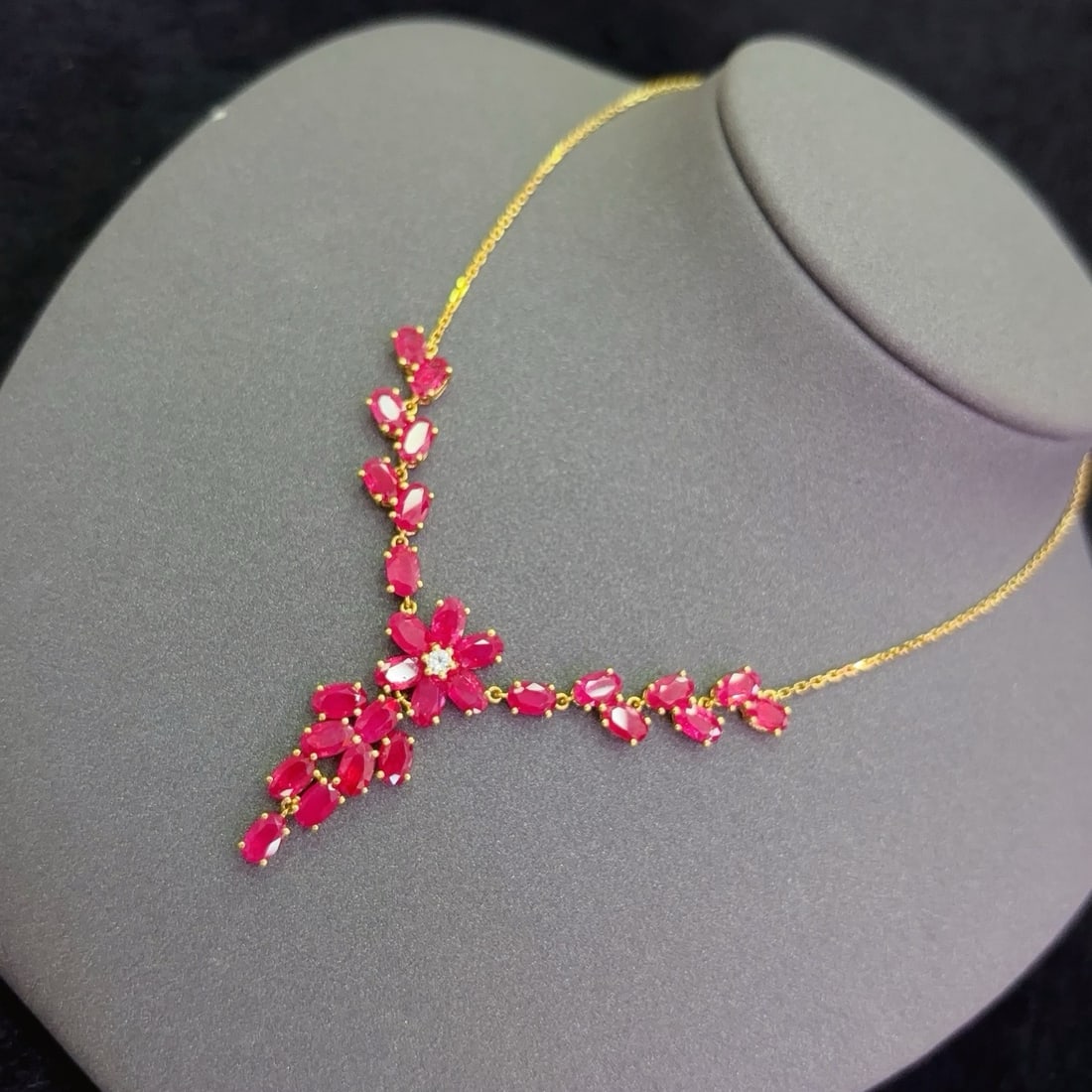 14k Gold 10.50 Ct Natural Ruby & Sapphire Necklace - 2
